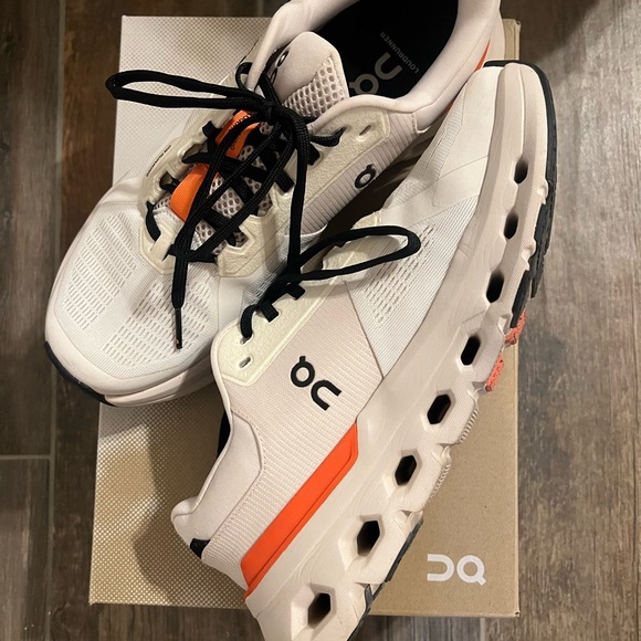 On Cloud Cloudrunner 2 - Picture 4 of 5